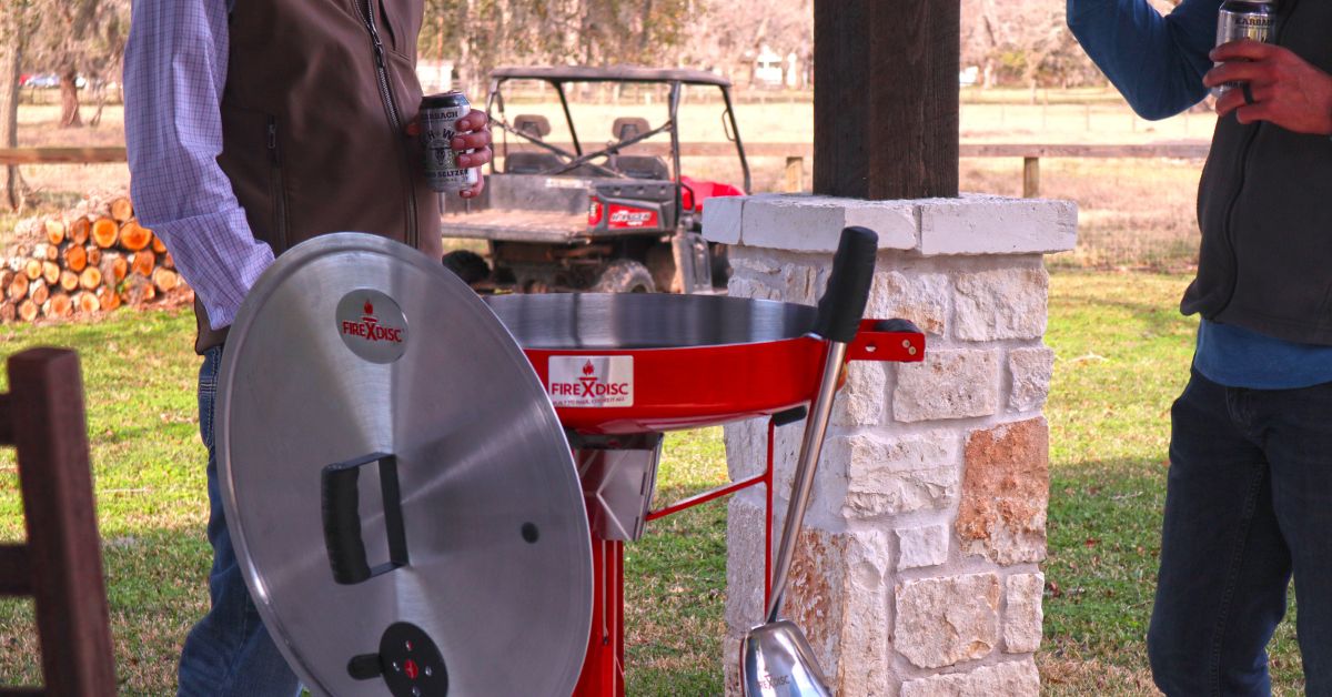 How To Host Thanksgiving Dinner Outside This Year